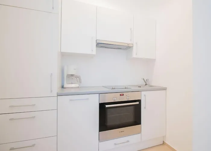 Heymi Stadtpark Appartement Wenen